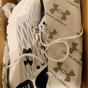 Under Armour Charged Rogue
